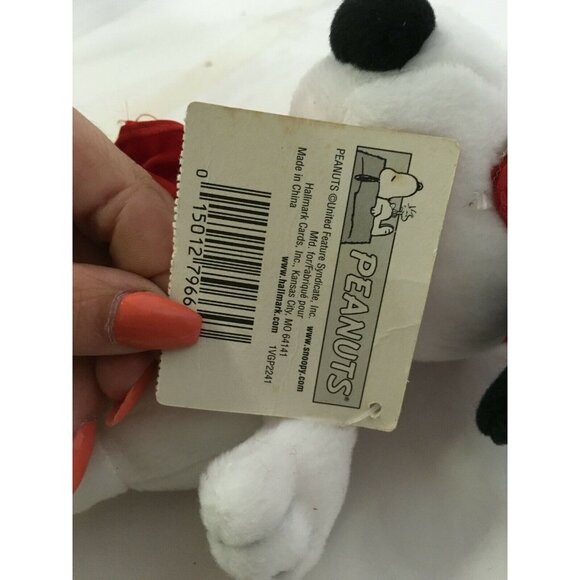 HEART STEALER! Snoopy Plush w/ mask & Bag w/tags Sunglasses Hallmark - Picture 7 of 7